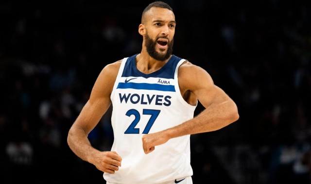 世界杯预选赛下载-官方：戈贝尔垫脚文班后本赛季恶犯积分累计达6分，被停赛1场