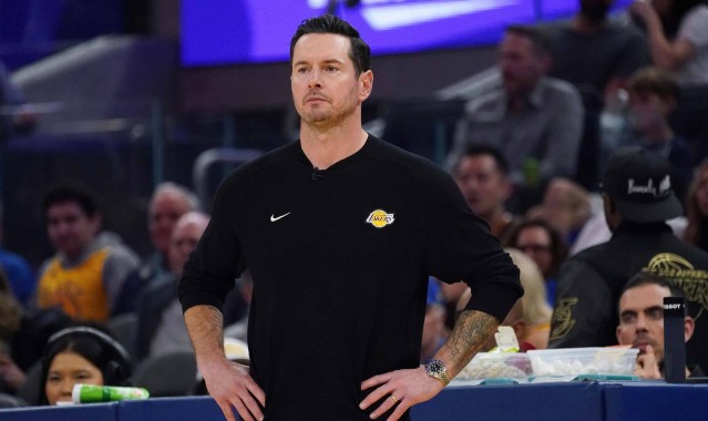 世预赛官网app下载-雷迪克开场16秒撤下范德彪，赛后称&amp;quot;只是正常交流&amp;quot;